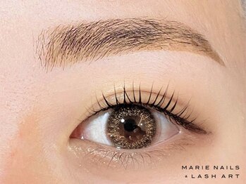 マリー ネイルズアンドラッシュアート モザイクモール港北店(MARIE NAILS & LASH ART)の写真/【眉ワックススタイリングメイクなし4950円※お仕上げのメイクは＋550円】必要ない眉周りの毛を処理します