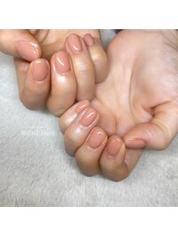 シンプルベージュ