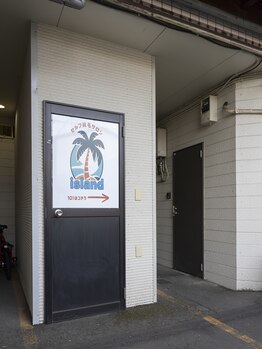 アイランド 川崎店(island)/外観（目印）