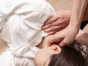 ターコイズ(Turquoise)/顔面リンパでむくみスッキリ！