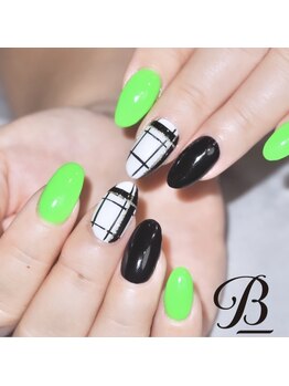 ビー(B)/【チェックネイル】