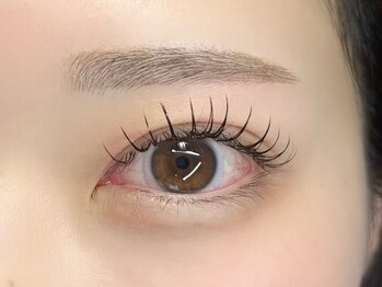 アイヨンマルゴ 京都店(EYE405)の写真/《京都駅》リピート率NO,1！圧倒的なモチ&ボリューム感【束感マツエク★バインドロック】つけ放題も人気♪