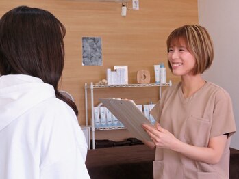 ユールーム(uROOM)の写真/体の歪みを改善することで、全身の不調を根本解消！骨盤の歪みを正して姿勢を改善し美姿勢をキープ♪