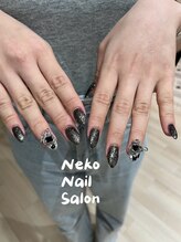 ネコ(Neko)/つけ放題　ラメ黒　個性派ネイル