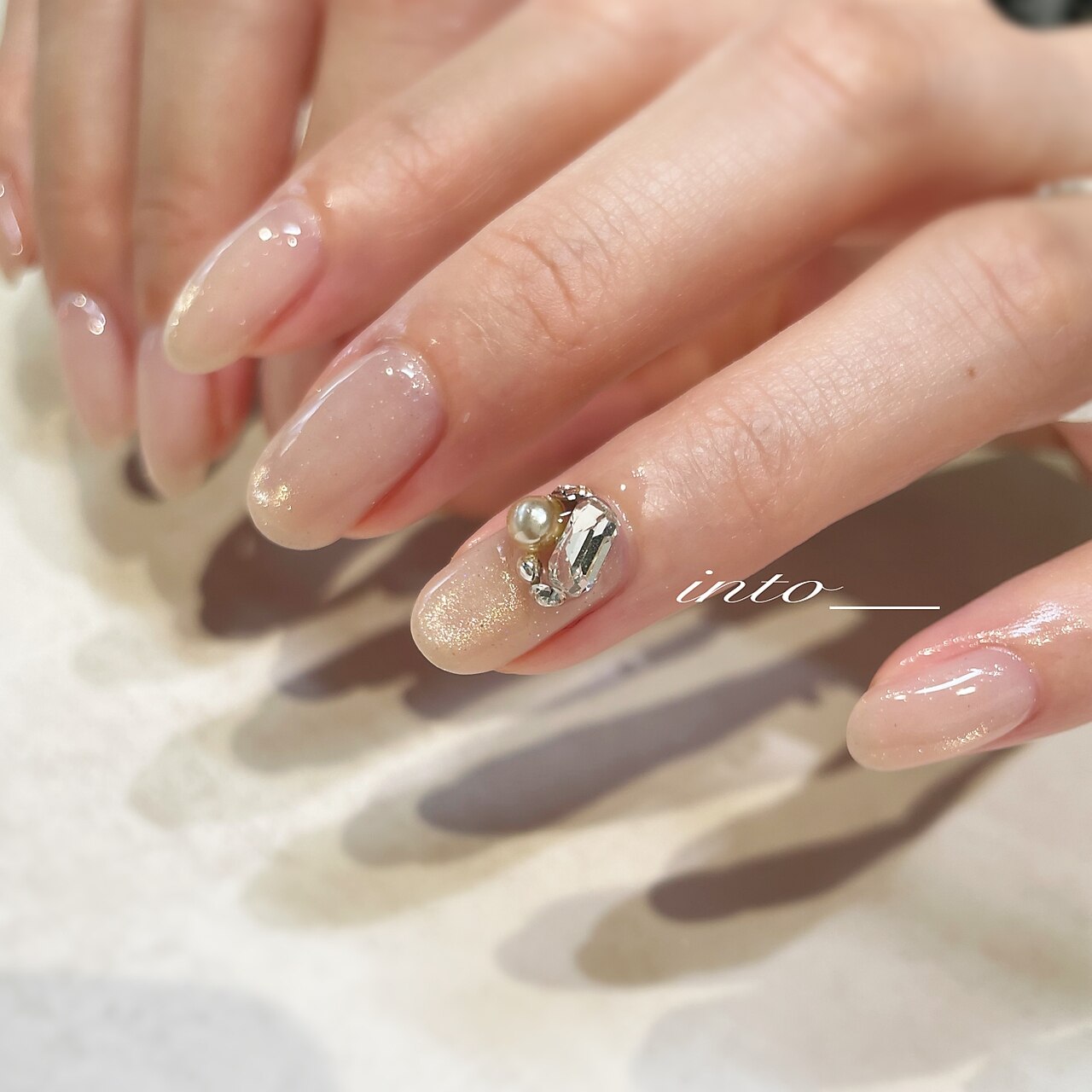 ネイルサロン イントゥ(into_)｜ホットペッパービューティー