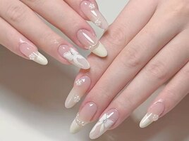 やさしい雰囲気ネイル