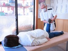 総合整体院じょんのび/ストレッチで伸ばします