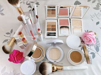 香/メイク商材完備！