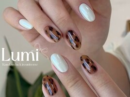 ホワイトべっ甲ネイル