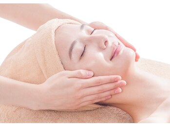 イービーシーシー新宿(e.b.c.c.)/12)セラミド保湿で整肌