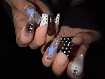 ハチイチイチサン(8113)/海外ネイル/長さだし/ドット