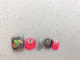 ネオンがおしゃれなネイル