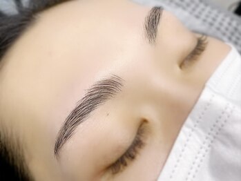 ムニ(muni)/ハリウッドブロウリフト