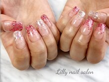リリー(Lilly)/ラメ＆ほろグラデーションネイル