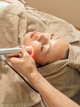 凛美鍼灸整骨マッサージ院の写真/”美容鍼”を施術したことが無い方必見！専門資格を持ったスペシャリストが本気の肌質改善を徹底サポート♪