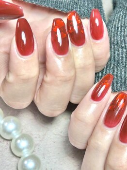 シン(Shinn)の写真/【ジュニアクーポンでお得にネイルを楽しめる！】丁寧＆美フォルム仕上げで指先そのものを美しく魅せます◎