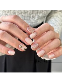 ビジューネイル