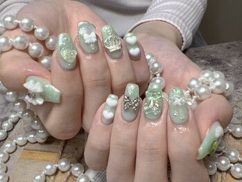 モアネイル 新宿/