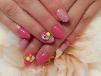 アイリッシュネイル 久屋大通店(Irish Nail)/ピンクワンカラー×ビジュー盛り