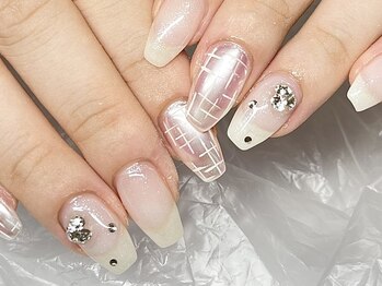 カラーズ(colors.)/乳白色×ツイード×キラキラ。