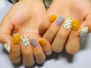 ムーンズ(Moon's)/