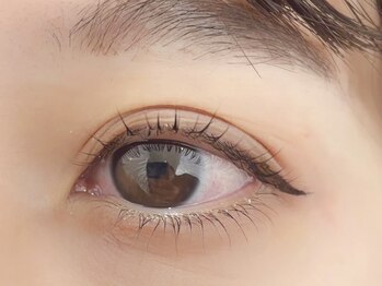 フィアラ 京都四条大宮店(Fiara)/上パーマ下パリジェンヌ