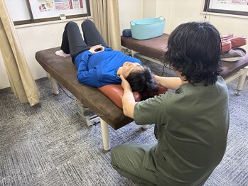 健康堂整骨院 横浜院の写真/横浜駅西口で眼精疲労を解消するアプローチを。国家資格者による鍼灸施術で寛ぎを◎