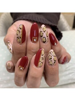 ネイルサロン シェリス(Nail Salon CHELICE)/赤×ヒョウ柄ネイル