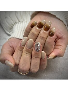 ネイルサロンファストネイルプラス 新宿店(FAST NAIL PLUS)/2025冬ネイル【アシメネイル】