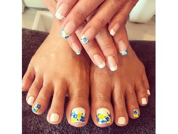 ロータス Lotus/手足お揃いネイル