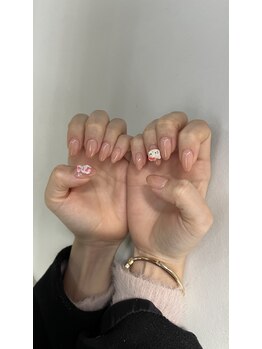 Mネイルアンドカフェ シェレステ/ちゅるんカラーにキティー！