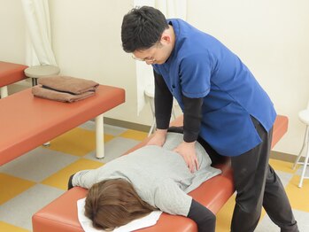 ひよこ整骨院/施術風景