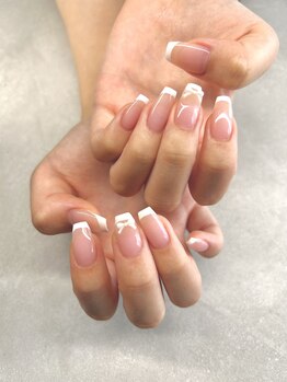 リュクシー(Luxey)/白フレンチ×リボン