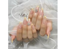リフテッド(Lifted)の雰囲気（美しいフォルムと爪を痛めにくい施術を心がけています！）