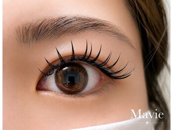 マヴィ(Mavie)の写真/韓国風束感まつ毛から上品ナチュラルまで◎LEDマツエクの圧倒的キープ力で理想のお目元へ★