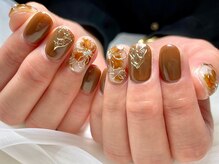 サロンドフォーエイチ(salon de 4H)/ブラウン×大人べっ甲ネイル♪