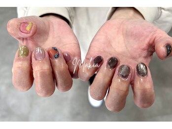 マキア(Makia)/マグネットネイル(アート追加)