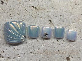 フットネイル華やか11000円