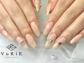 ヴリエ 立川北口店の写真/シンプルだけど普通過ぎないお洒落なデザイン多数◎お仕事柄派手なネイルができない方にも◎