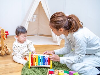 ソット(s o t t o)の写真/キッズスペースあり◎専門サロンのため生後1ヵ月～の赤ちゃんのご同伴も歓迎♪詳しくはスタッフまで！