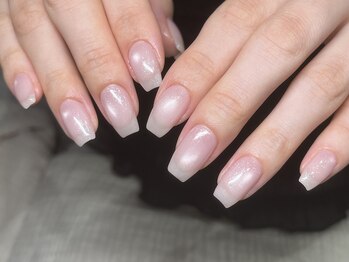 コンフォネイル(comfo nail)の写真/《21時迄営業》日常に溶け込む上品なお手元に*シンプルだからこそこだわるフォルム・モチ・フィルイン◇