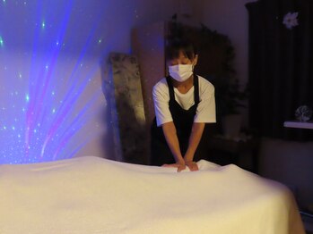 リラクゼーションサロン ミズキ(mizuki)の写真/【おすすめ☆もみほぐし&フェイシャル＊頭つぼ105分5500円】頭のてっぺんから足先まですっきり♪顔しっとり