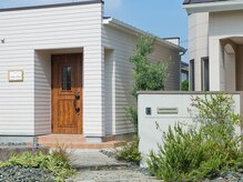 サロン リーサ(Salon Riisa)/〈Salon Riisa〉外観