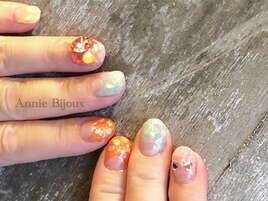 ＊キラキラシェルネイル＊