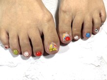 アトリエループ(atelier Loop by shiho)/mikaカラフル手描きフットネイル