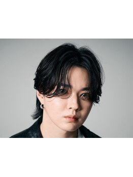 クールな目元にしたい