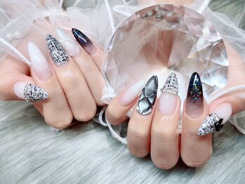 プロフェッショナル ネイルサロン ラヴィアス(LAVIAS)