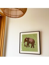 シバゴ タイ トラディショナル マッサージ(Shivago Thai traditional massage)/店内アート