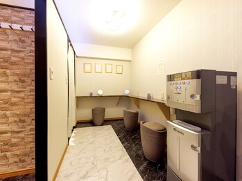 褒美庵 三軒茶屋店/【案内室】【給茶機完備】