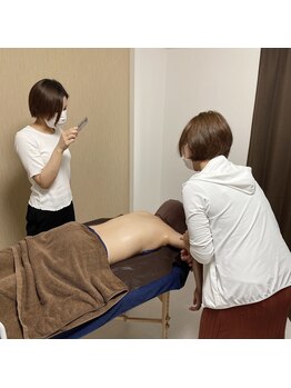 イデアル(1deal.)/定期的に研修を開催^ ^